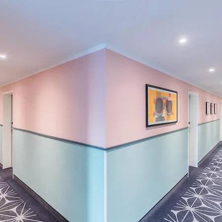 Garner By Ihg Hotel 3*