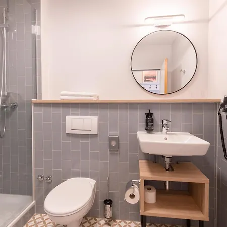 Garner By Ihg Hotel 3*