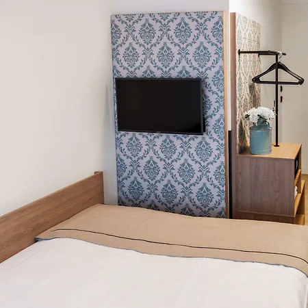 Garner By Ihg Hotel 3*