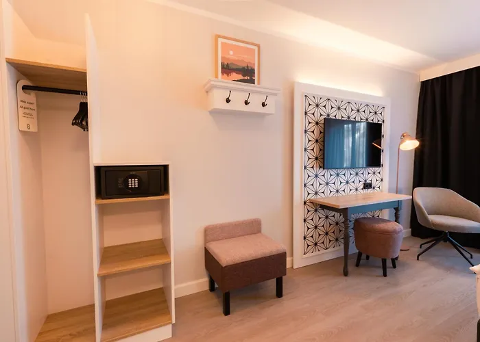 Garner By Ihg Hotel 3*