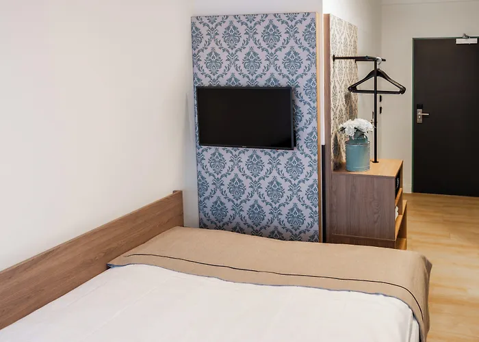 Garner By Ihg Hotell 3*